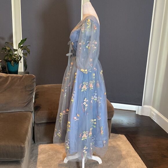 Women’s Blue Prom Party Dress Embroidered Flowers Butterflies Corset Back Size 4 - Picture 7 of 14